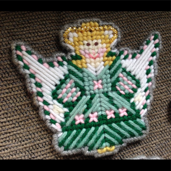 ๐ด Set of 4 Coaster Angle Handmade Crochet EUC - Picture 4 of 7